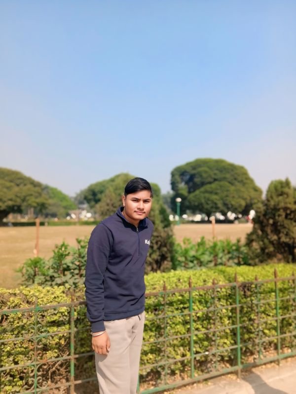 Image of Ayush Gujral