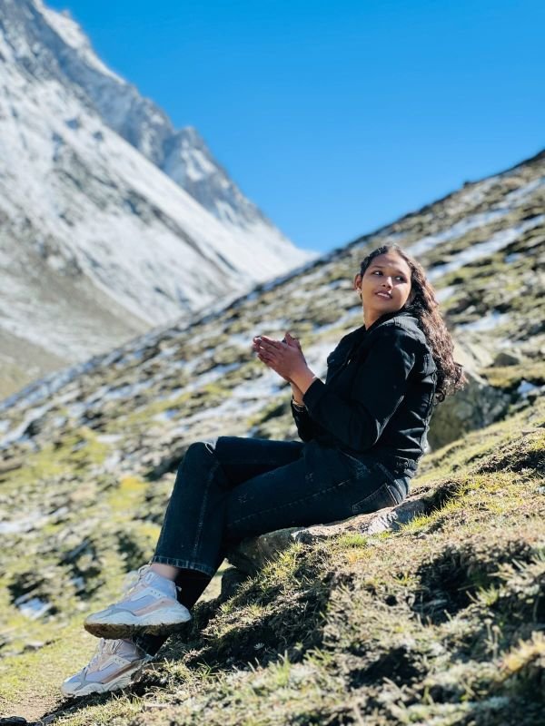 Image of Anushka Santra